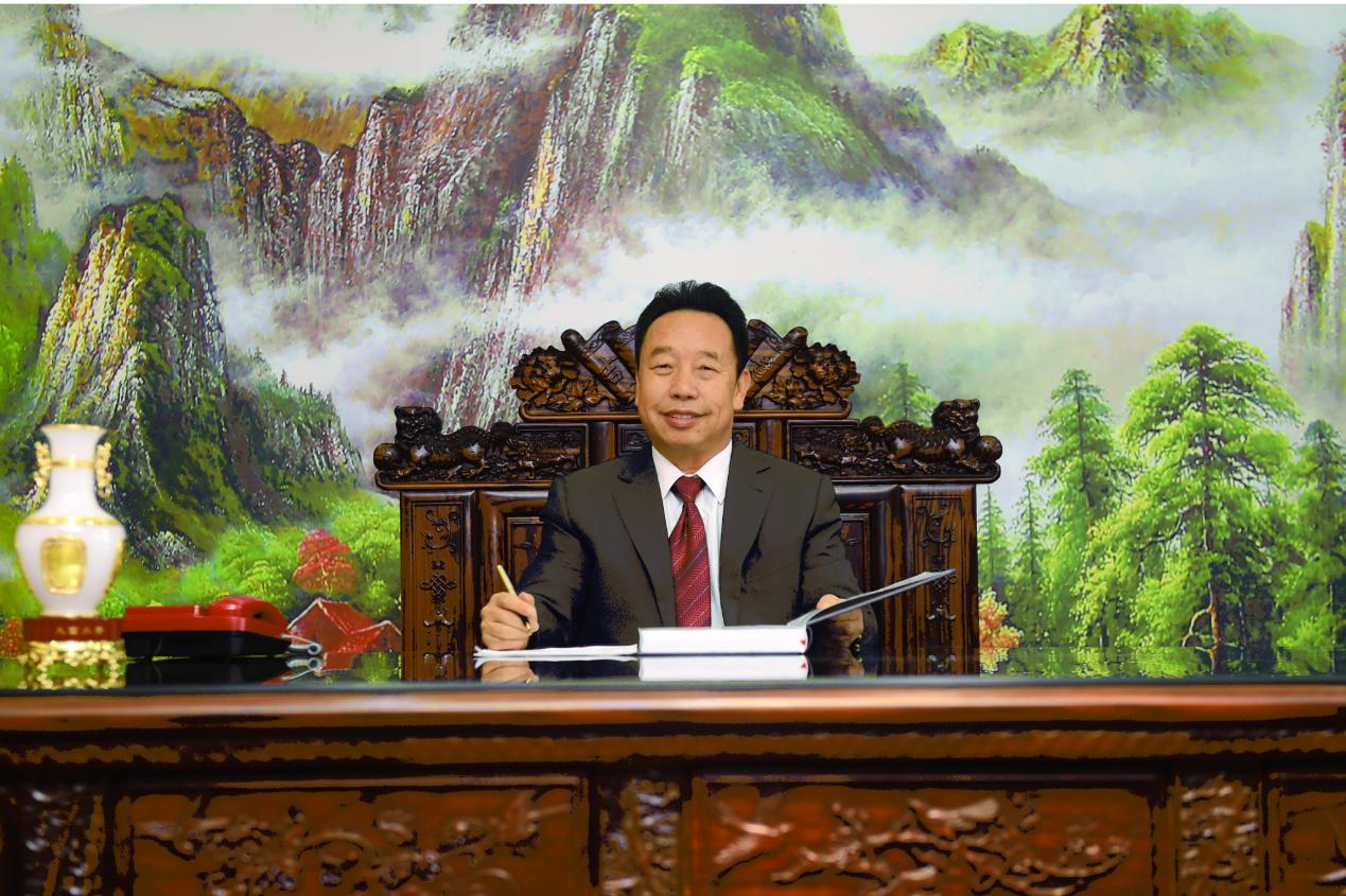 董事長.jpg
